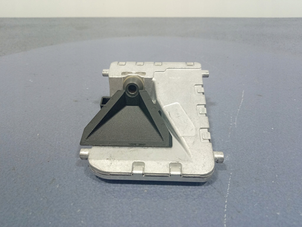 фото №1, Mercedes gls x166 gle w166 камера стекло перед a0009000109