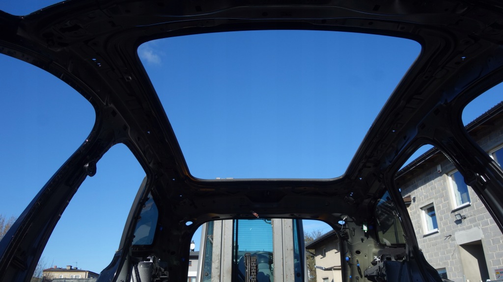 фото №13, Volvo xc60 ii t8 кузов чверть крила дах задня 019