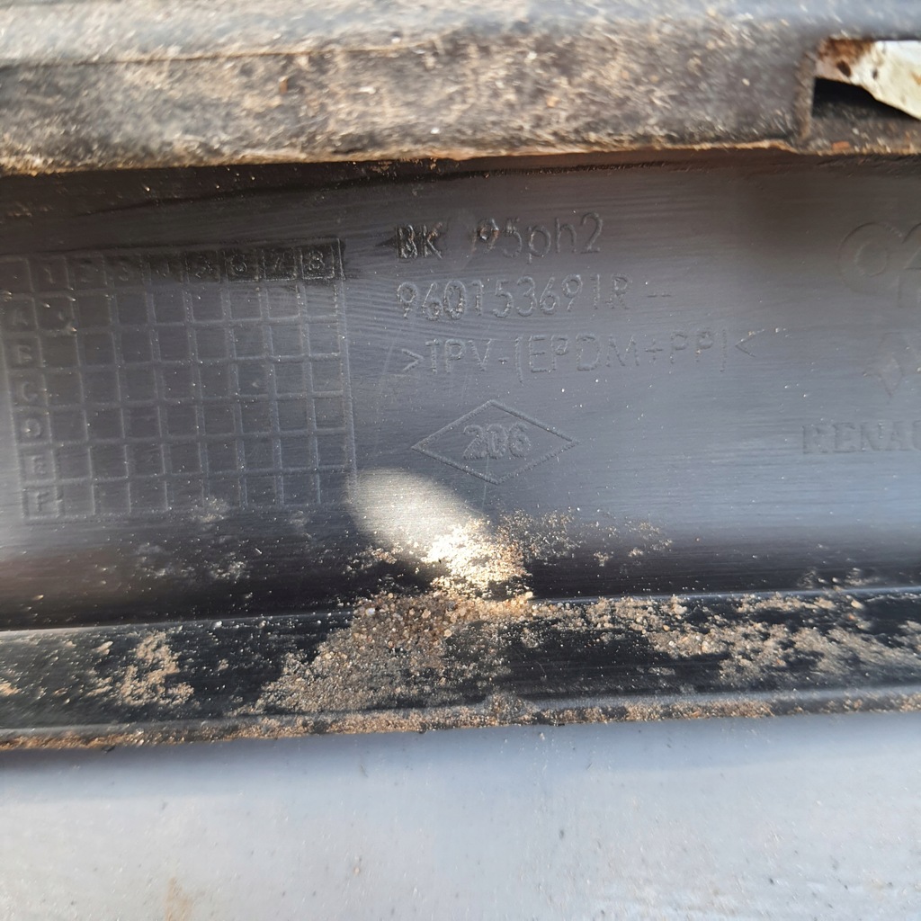 фото №12, Renault megane iii lift 11-13 бампер перед