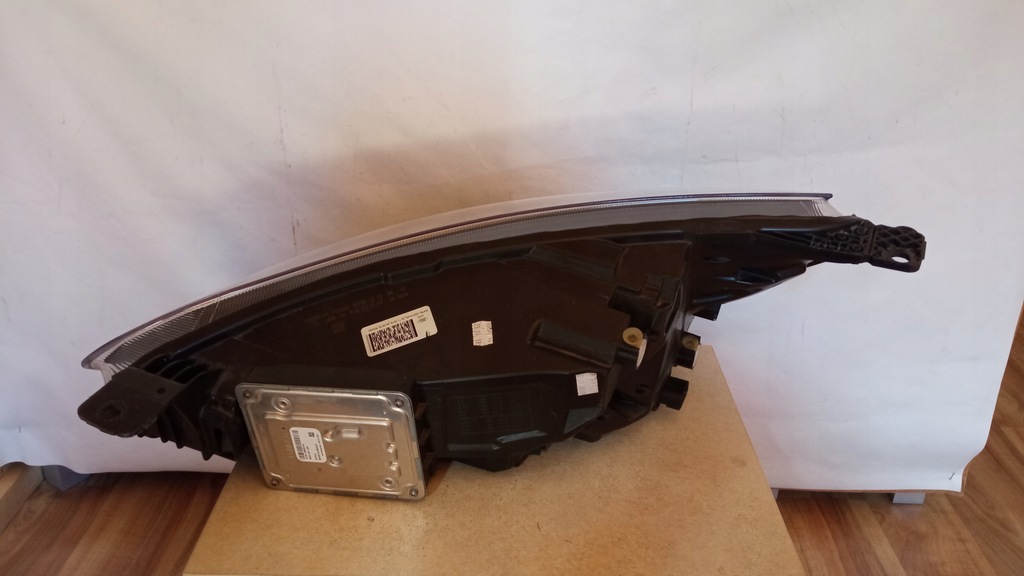 фото №3, Ford оригінальний номер mx7b-13e014-eb лампа фара full led