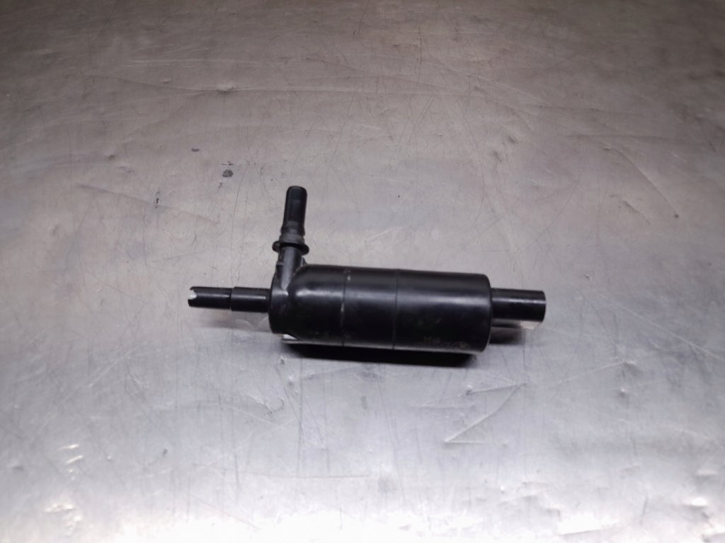 Купить Bmw f10 f11 помпа жидкость распылителя 7217792