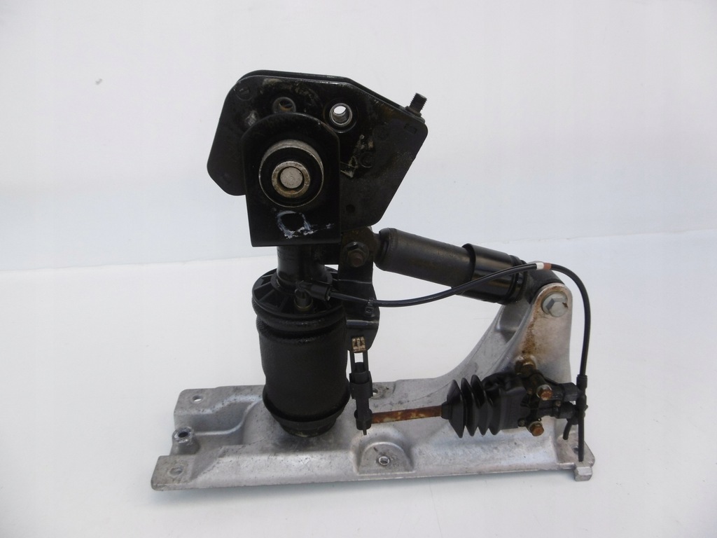 фото №1, Кронштейн амортизатор кабины правый левый magnum