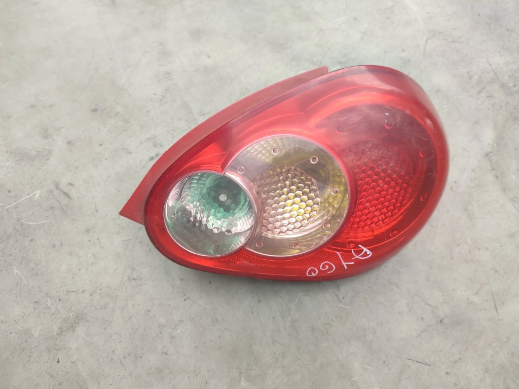 фото №1, Лампа вкладыш задняя задняя правая toyota aygo i 2006 eu