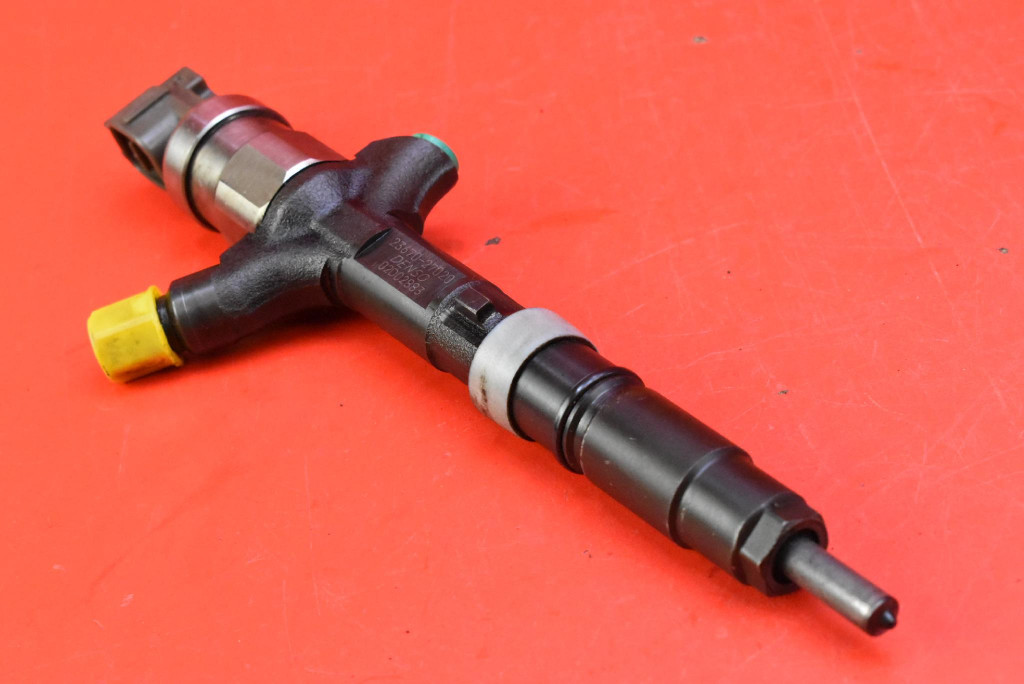 фото №5, Инжектор форсунка test 23670-27020 toyota corolla e12 2.0 d-4d 90 km 00-08