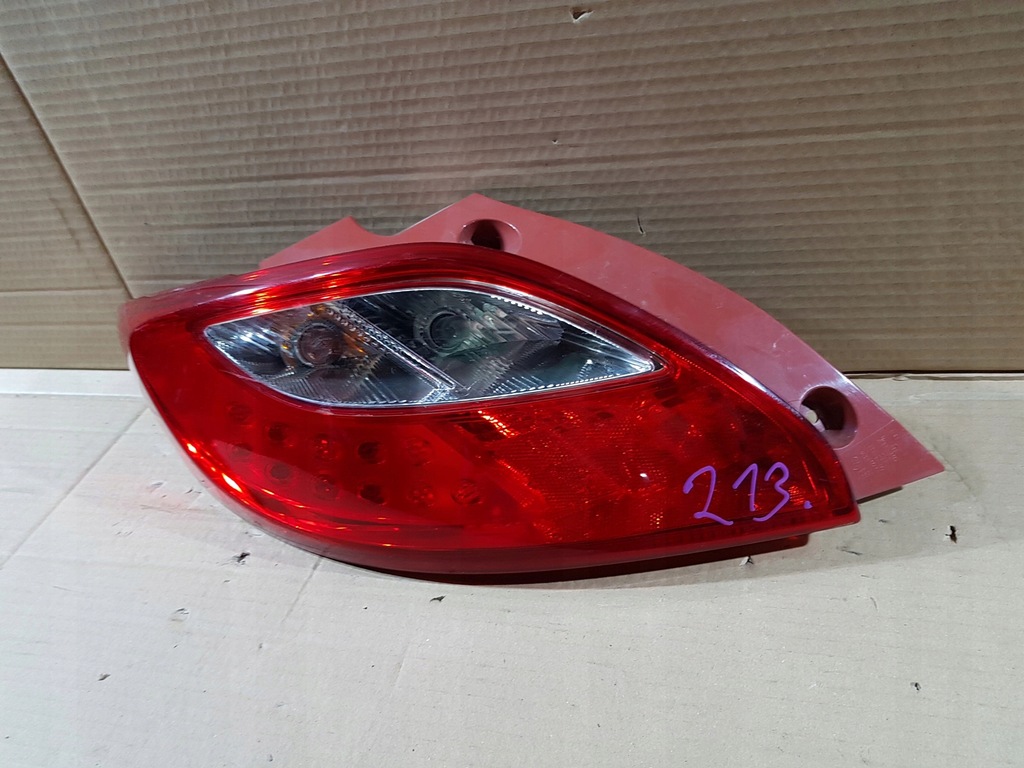 фото №3, Mazda 2 ii 08- лампа правая левая задняя задняя