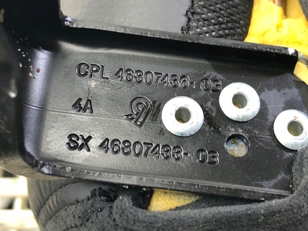 фото №8, Заднє сидіння drugi ряд alfa gt хетчбек 03-10 сидіння середня