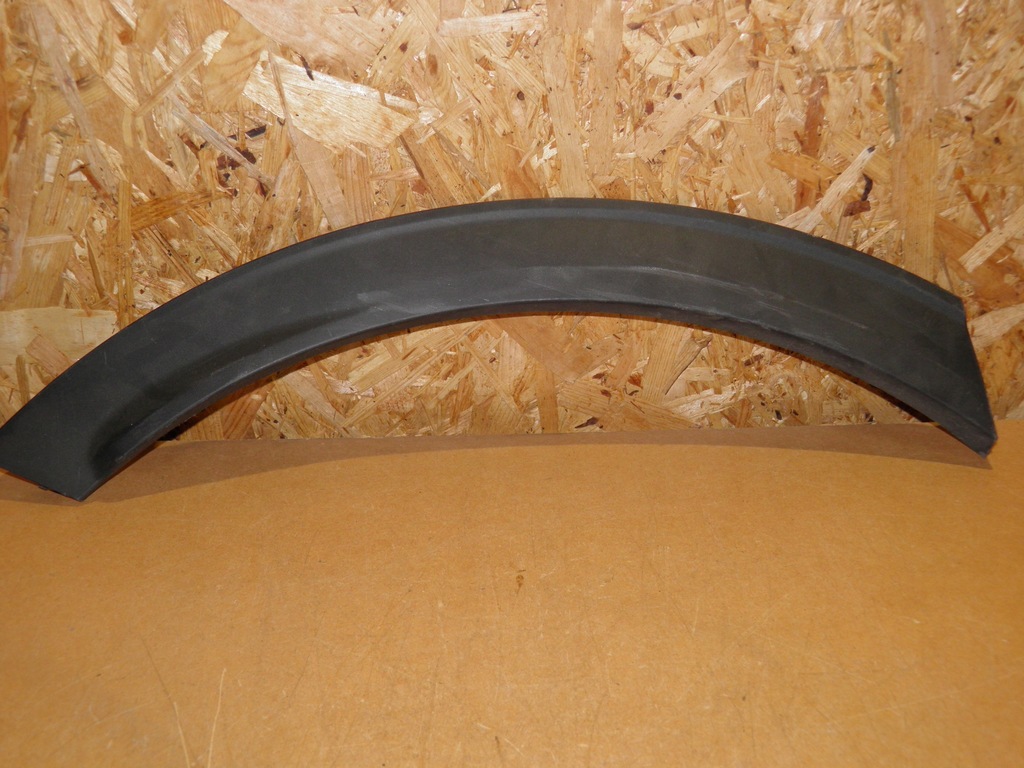 фото №1, Kia sportage v молдинг накладка крыла правый задняя 87744-r2000 оригинальный номер