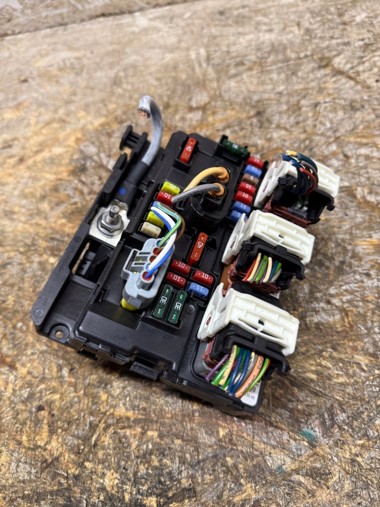 Купить Модуль bsm r09 9667199780 citroen c4 c5 picasso jumpy + разъёмы бесплатно