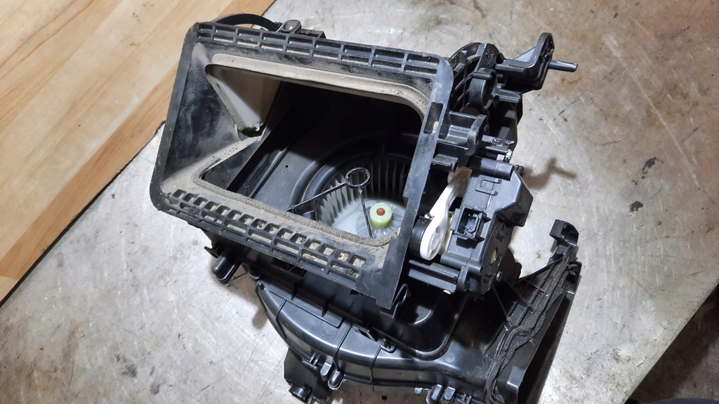 фото №6, Вентилятор отопителя toyota corolla e15 ae272700