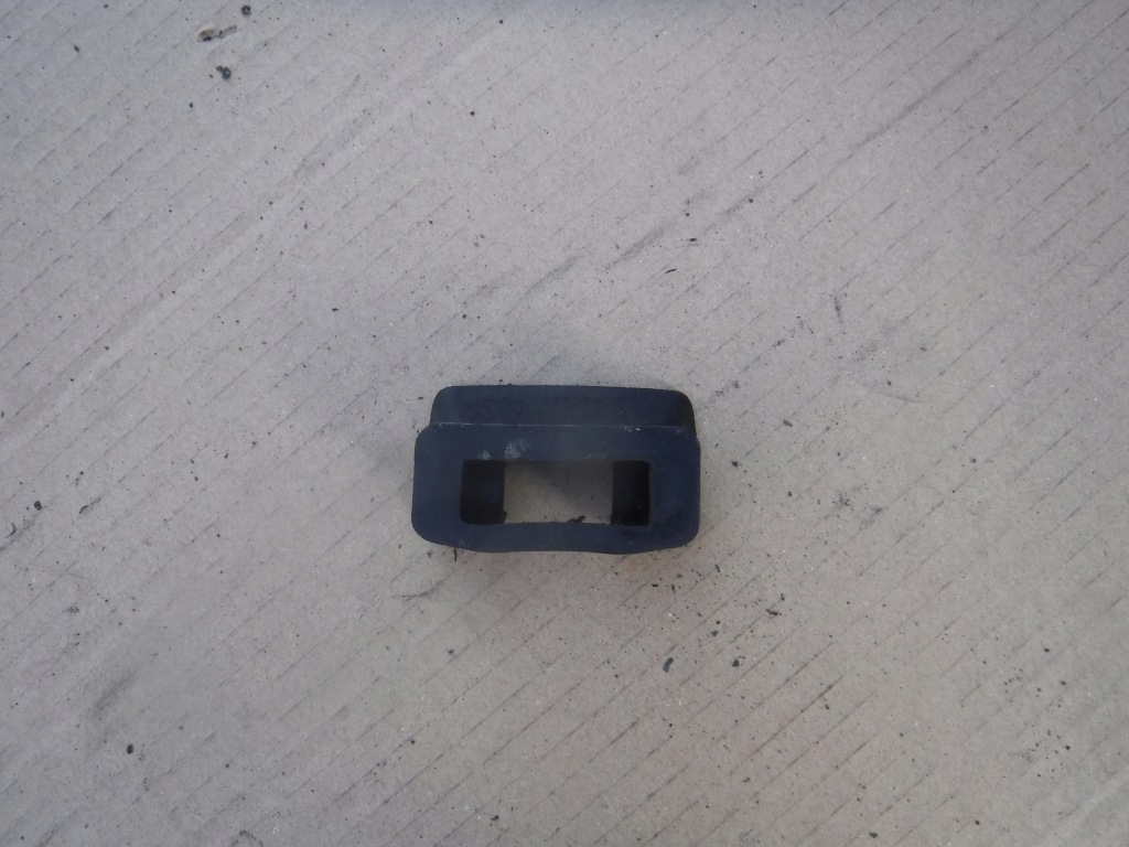 Купить Резинка ограничителя дверь mercedes w201 190 2017270430