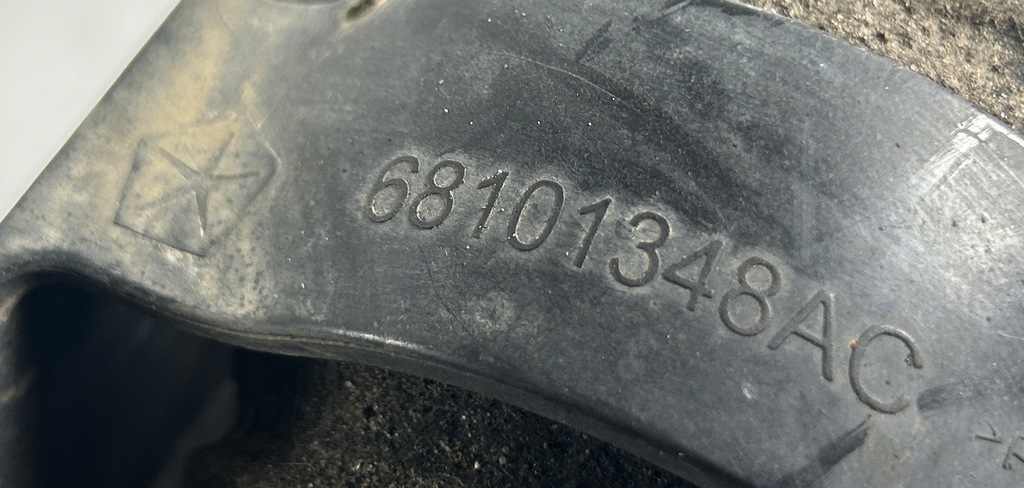 фото №4, Шланг труба повітря lancia thema 11- 68101348ac