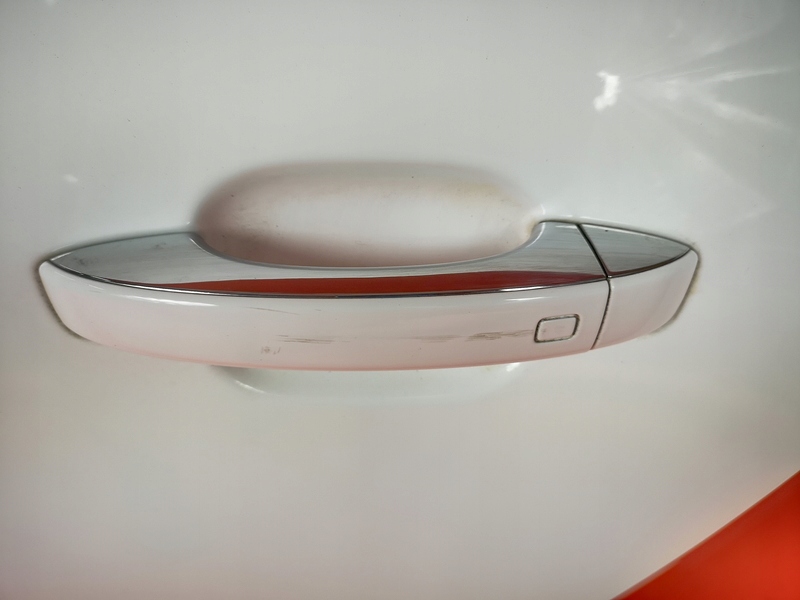 фото №7, Audi a8 4h d4 дверь задние задняя левая ручка ly9c