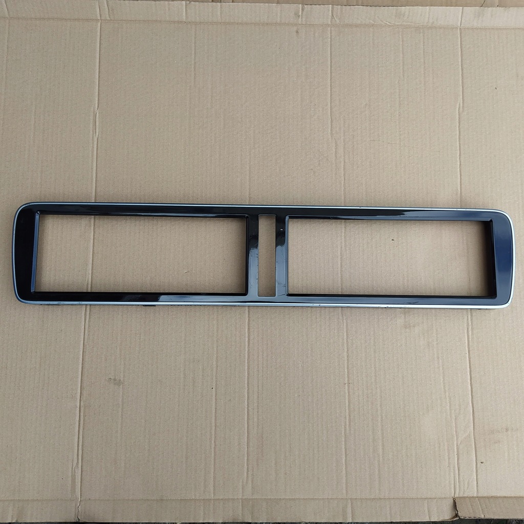 фото №1, Рамка защита спидометра mercedes w222 a2176800575