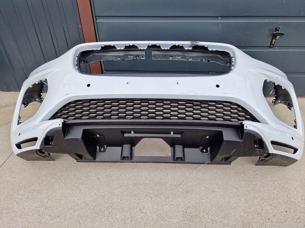 фото №3, Jaguar e-pace r-dynamic 2017- бампер перед