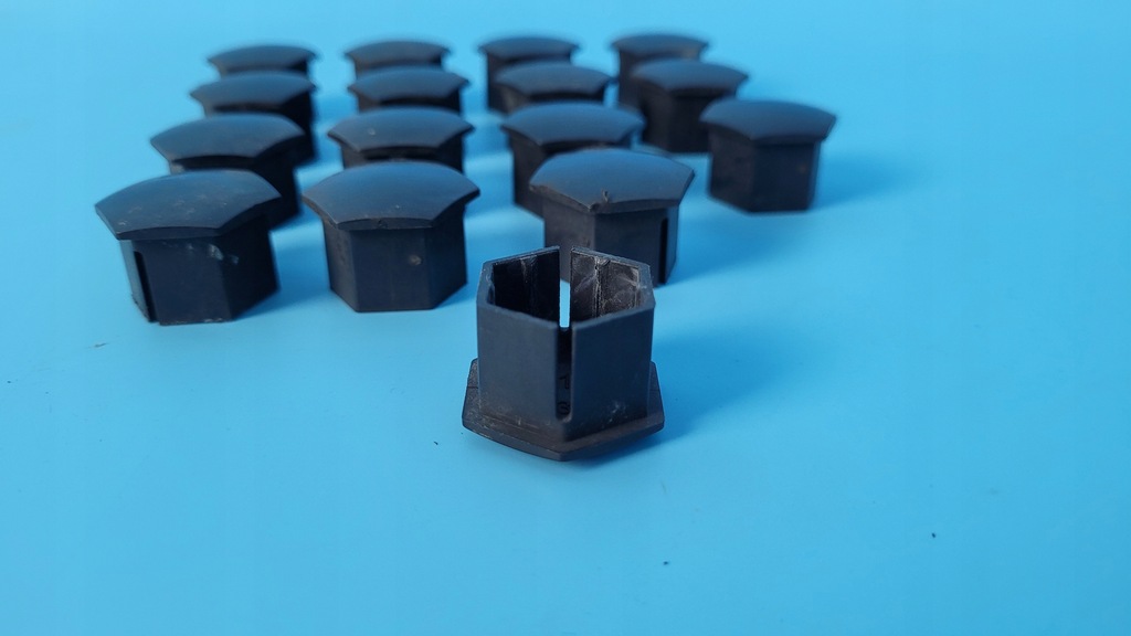 фото №5, Opel crossland corsa накладки заглушки na болты kół 39126920 комплект 16szt