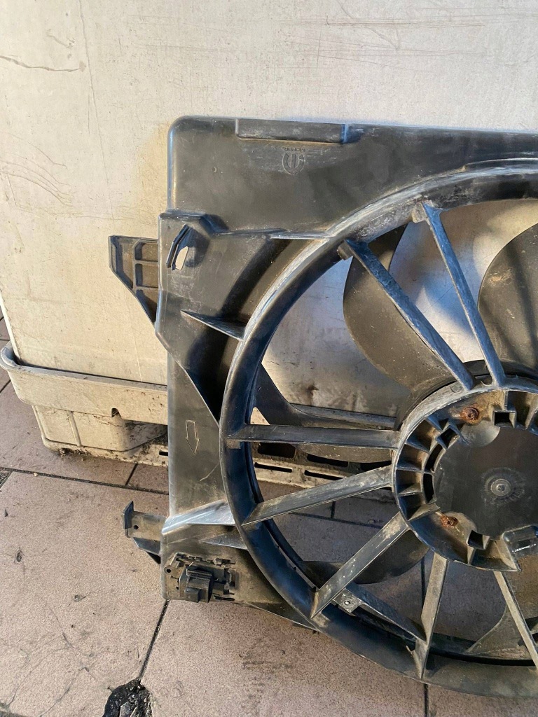 фото №5, Вентилятор радиатора - dodge grand caravan - 05058674ad