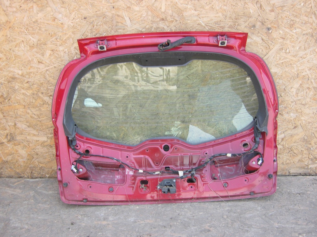 фото №2, Крышка багажника задняя задняя alfa romeo 147 00-04