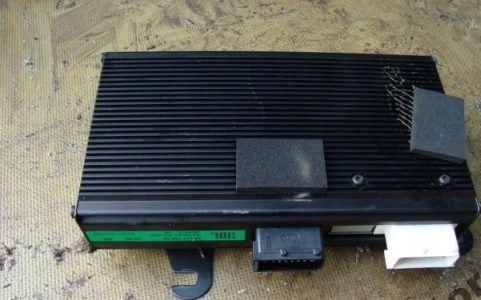 фото №1, Peugeot 607 lift усилитель jbl