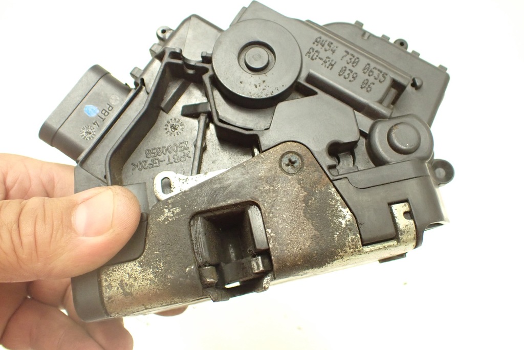 фото №11, Замок центральный дверь правый задняя задний smart forfour 454 a4547300635