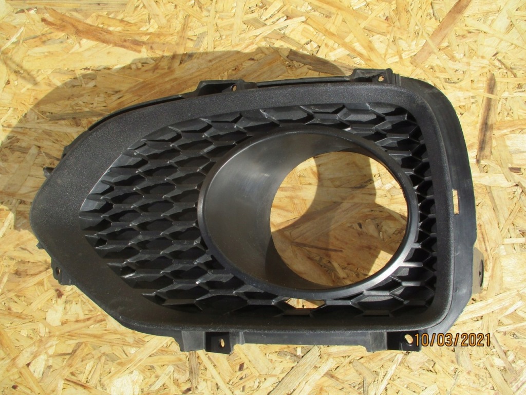 фото №1, Kia sorento ii решётка противотуманной фары левый перед 09-12