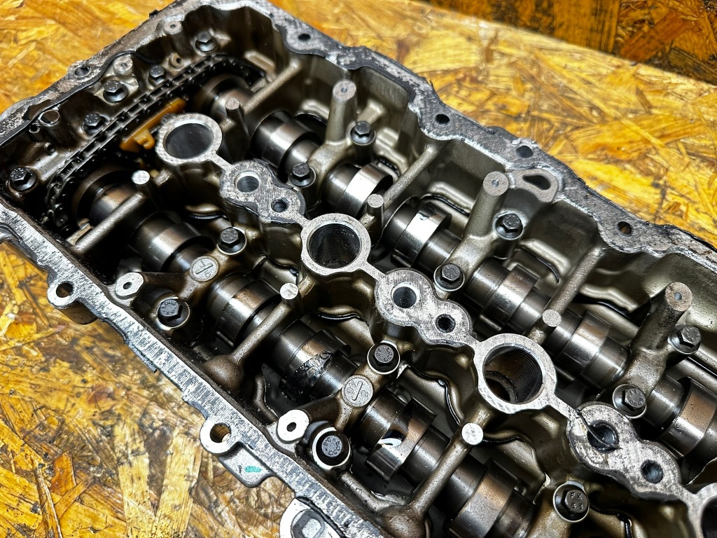 Крышка валы распределительного вала peugeot opel 1.5 blue hdi 9812647280 исправна с Разборки