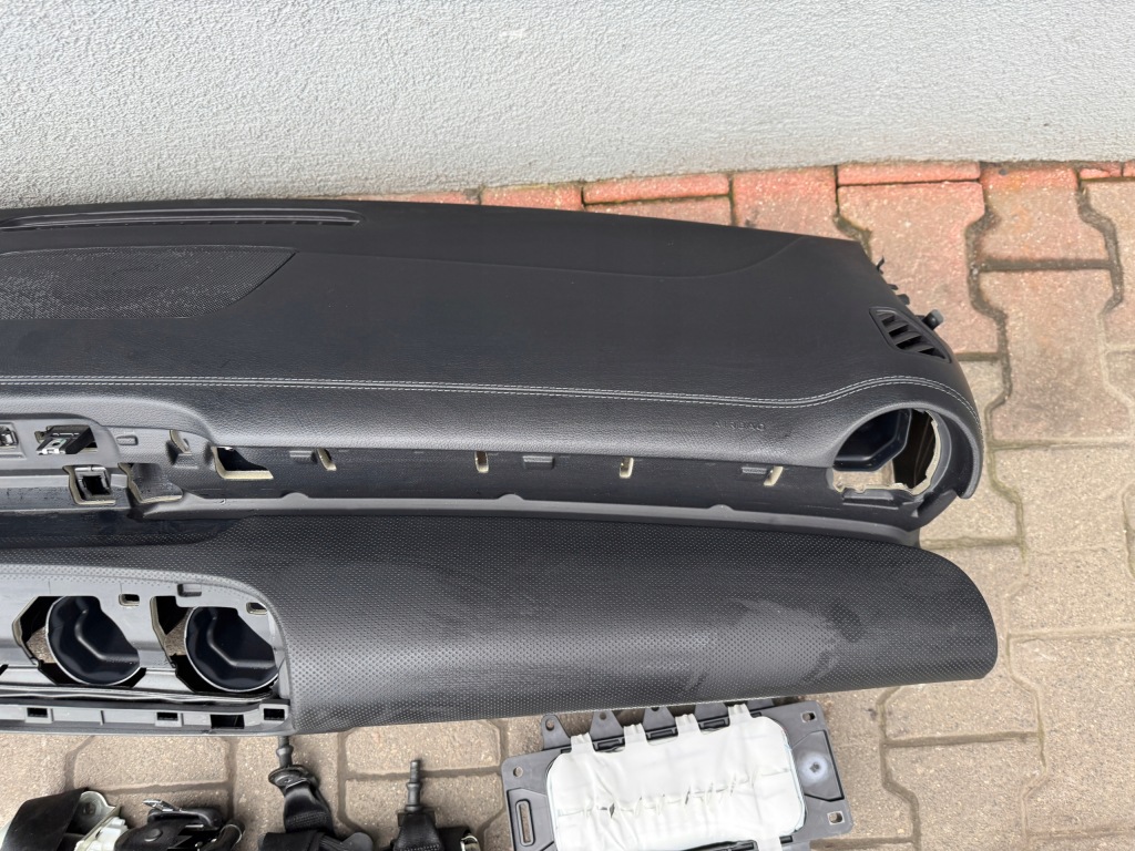 Mercedes a 177 приборная панель панель  комплект подушка безопасности белый nić Оригинал