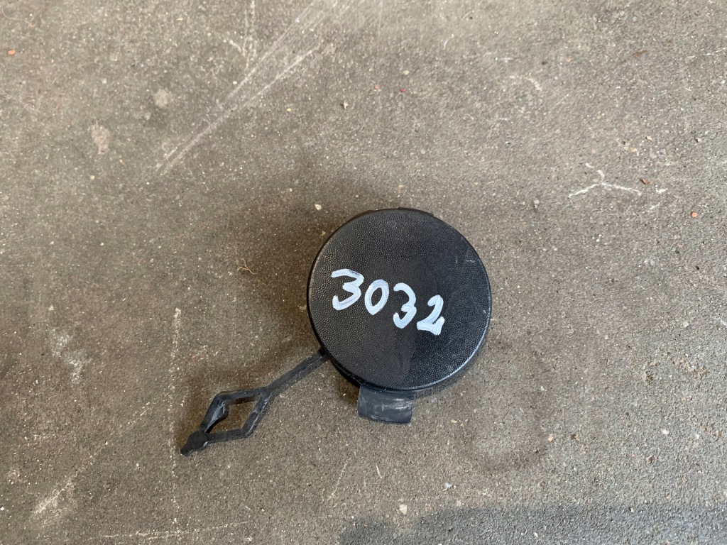 фото №1, Citroen c3 iii заглушка фаркоп бампера задняя 9813356577