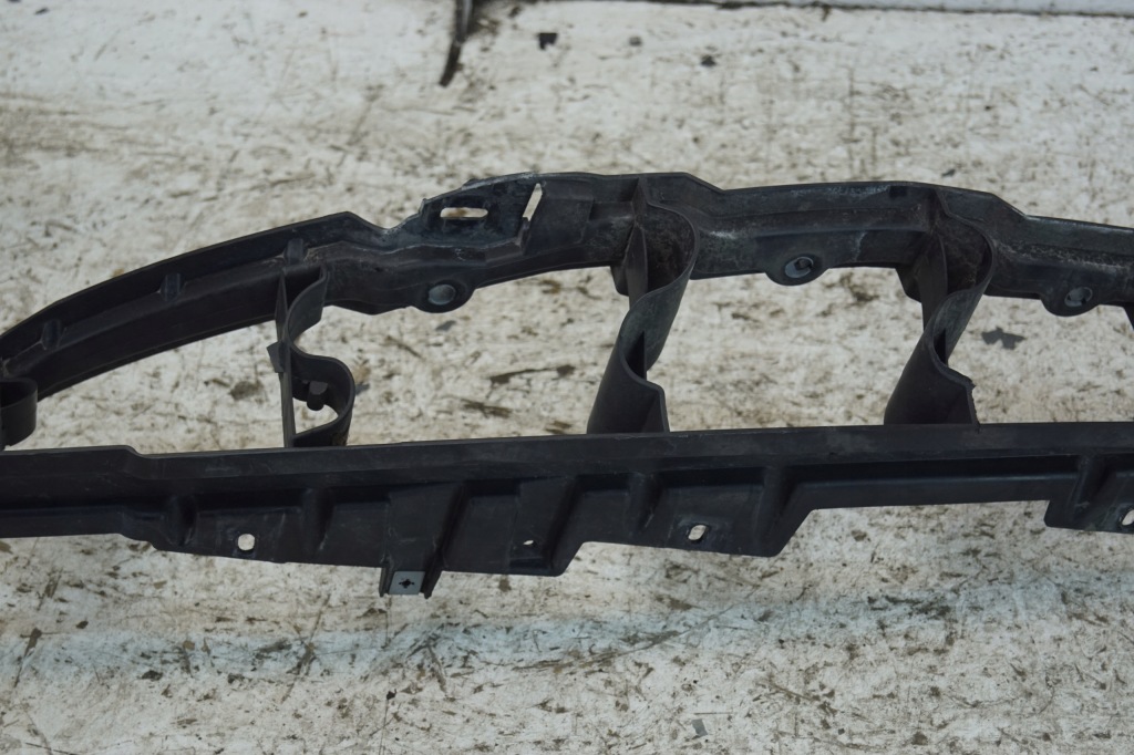 Купить Направляющая кронштейн крыла правое bmw x5 e70 7157984