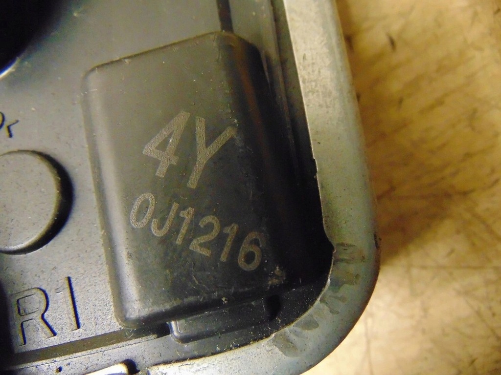 фото №6, Замок правий задня suzuki kizashi 8 pinów europa