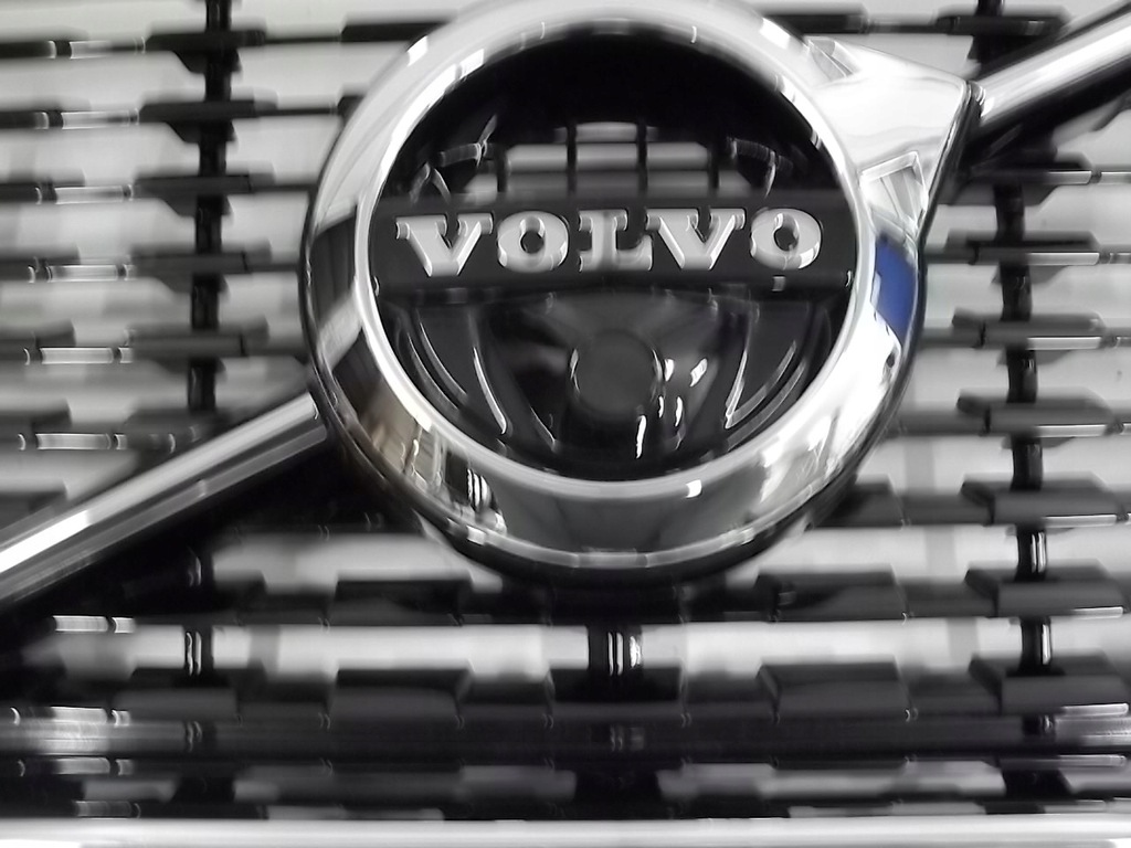 фото №2, Решётка радиатора, решётка радиатора volvo xc-90 r-design