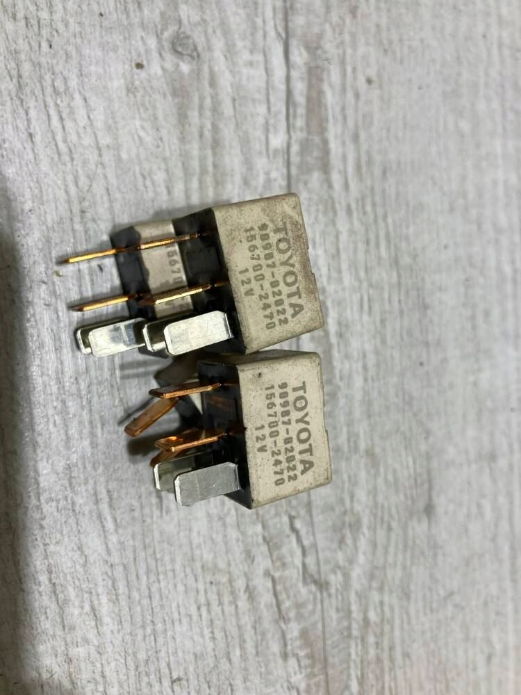 фото №1, Реле toyota 90987-02022