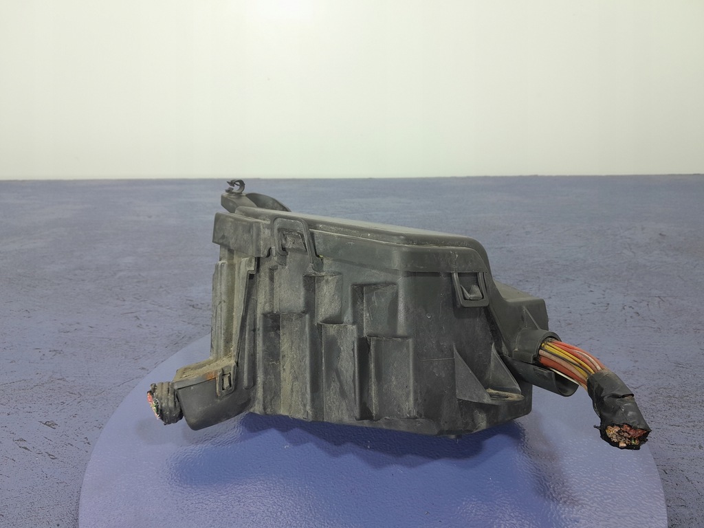 фото №1, Dacia sandero i коробка модуль запобіжників 8200790432