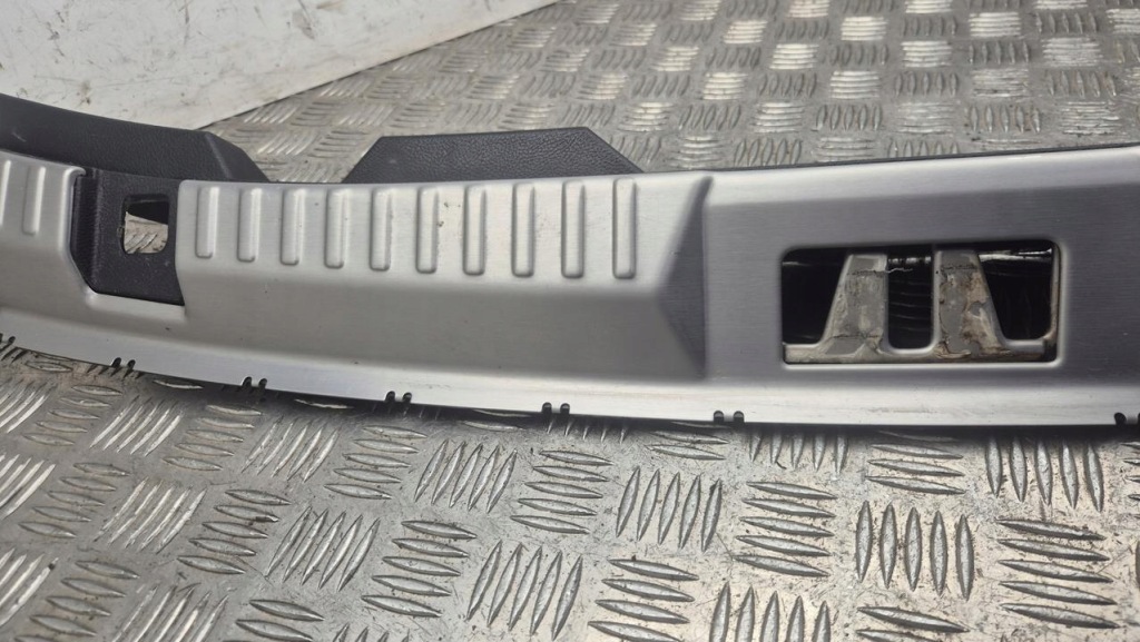 Молдинг порог ford америка edge 2017 с задний gt4br406a64 в Украине