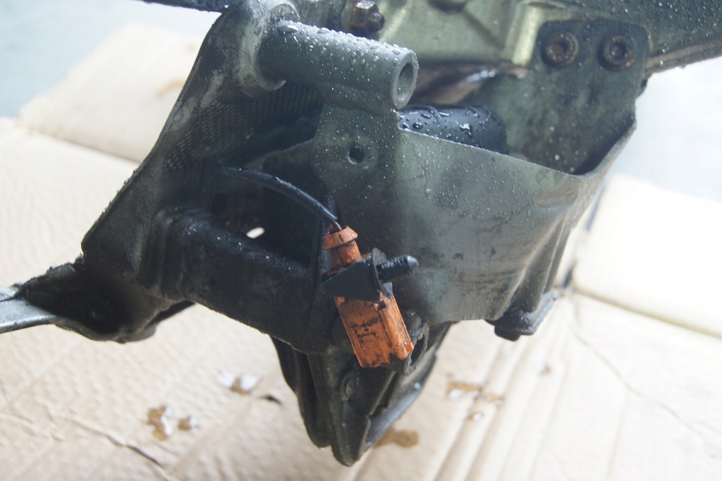 фото №7, Audi оригинальный номер 8t0399315g подрамник подрамник балка подрамник