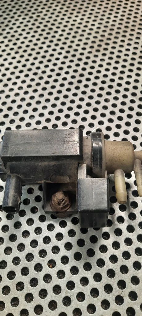 фото №1, Клапан вакуумa mercedes a0061536628