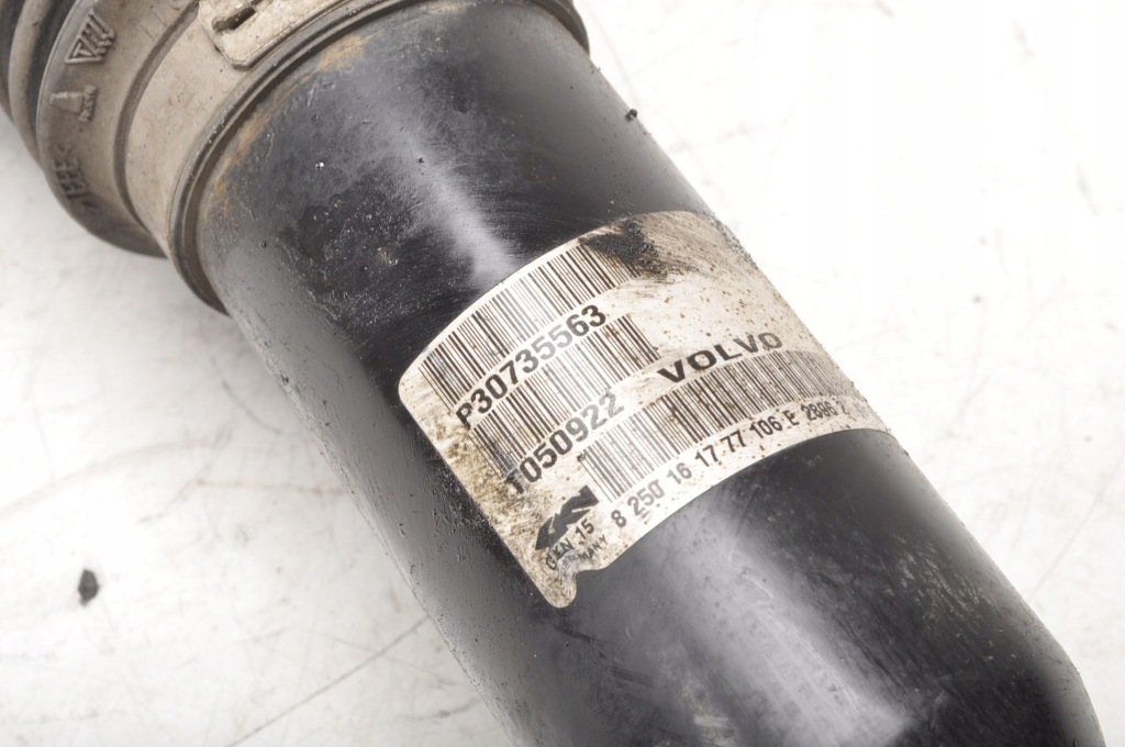 Volvo xc90 2.4 d5 aut. привідний вал права довга 30735563 Зі Шроту