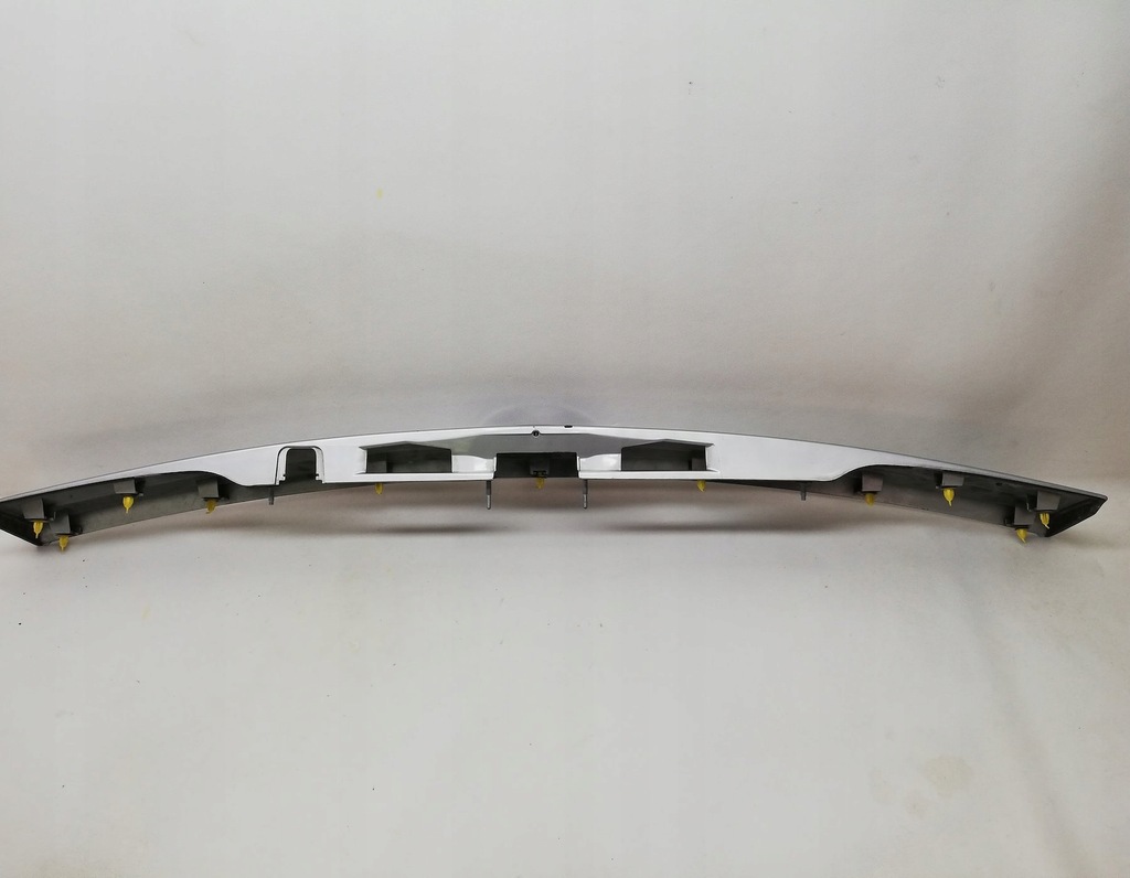 фото №7, Накладка молдинг крышки багажника toyota prius iii 76801-47070 76811-47070