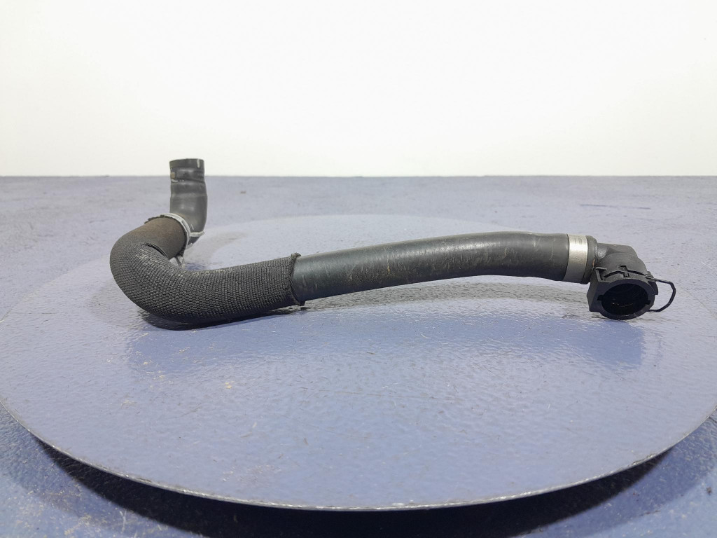 фото №1, Bmw x7 g07 3.0d 340 km шланг трубка воды 9398801