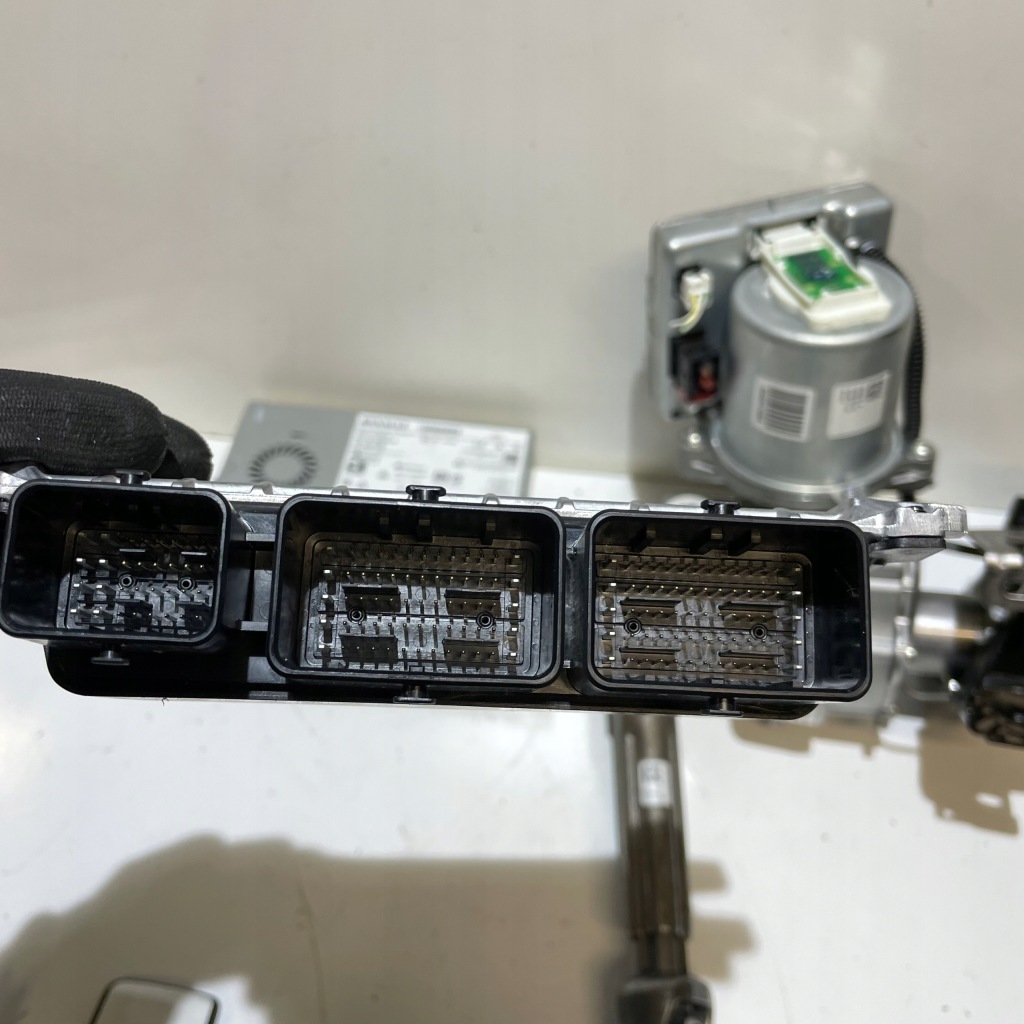 фото №9, Renault captur ii 1.6 e-tech гібрид бортовий комп'ютер карта bcm радіо 237a00033r