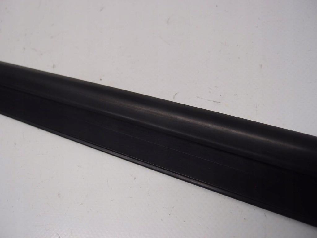 фото №5, Молдинг скребок правый audi a1 3d 8x3837477/478