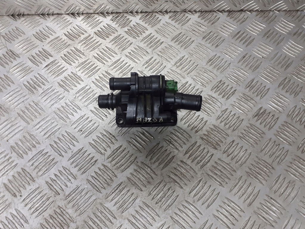 фото №7, Корпус термостата mazda 3 bk 1.6 citd 9647767180