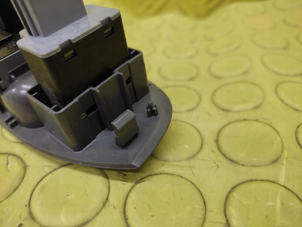 фото №6, Seat ibiza iii переключатель окон 6l1867171g