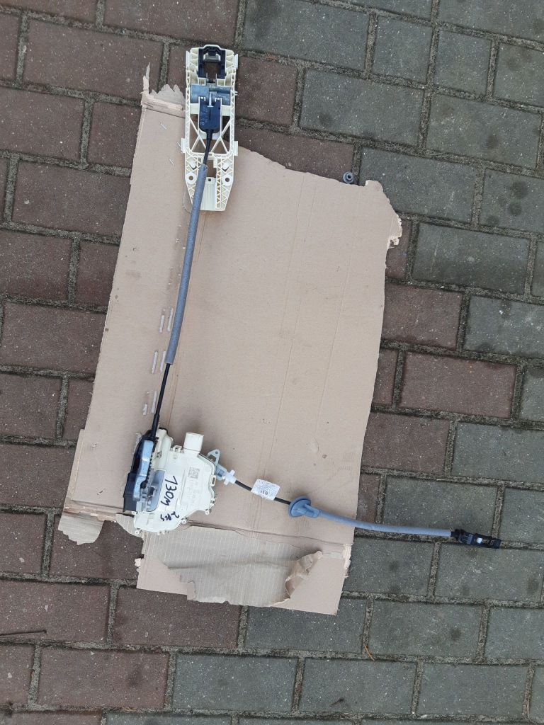 фото №1, Замок двері лівий задня audi a3 8v 4g0839015e