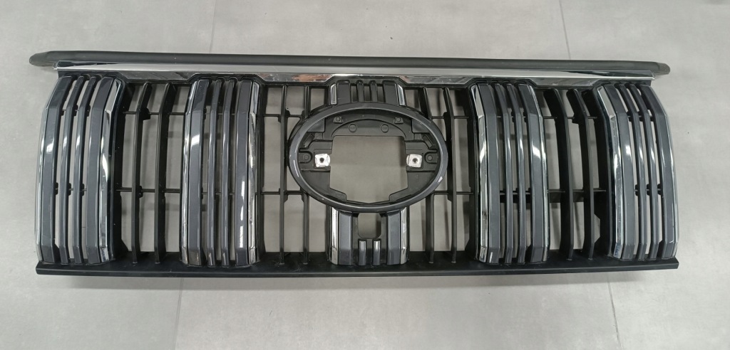 Бампер перед передній toyota land cruiser j150 рестайлінг  18- / + решітка радіатора Недорого