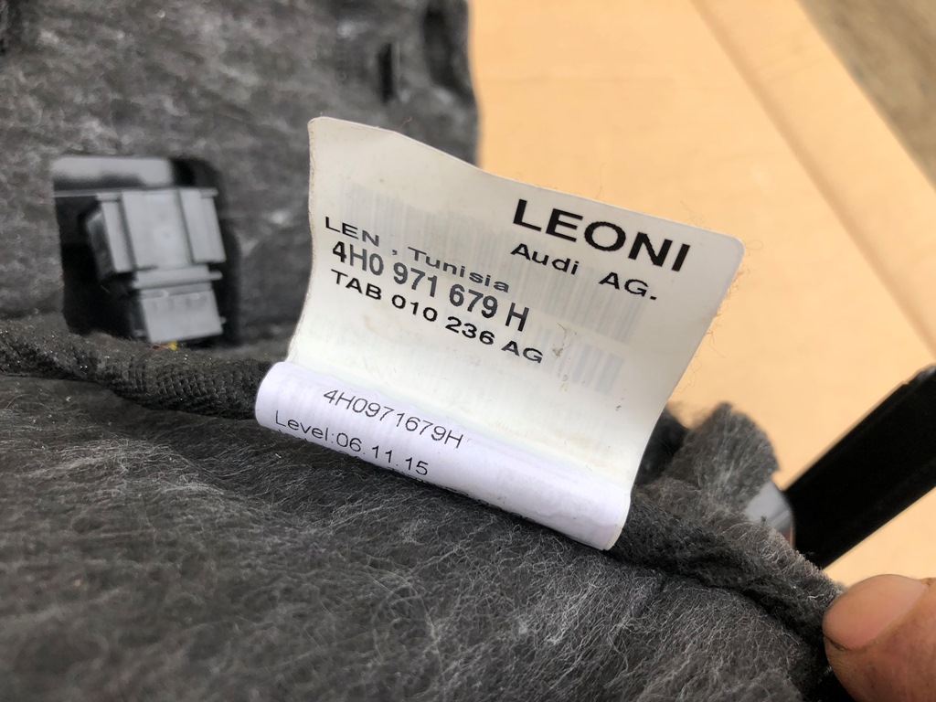 фото №11, Бардачок панелі пасажира audi a8 d4 lift 4h1857096