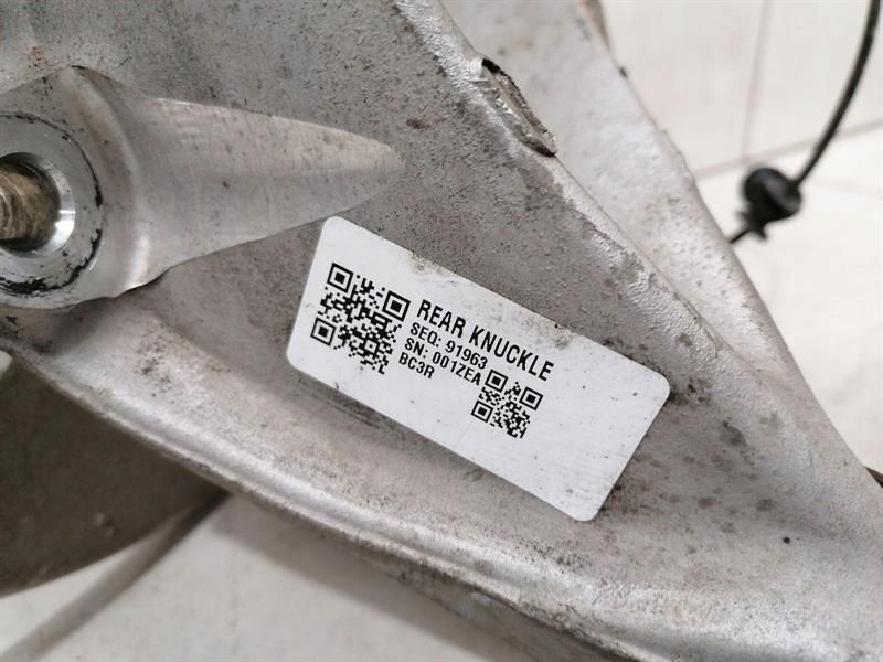 Ступиця задня ліва tesla 1044411 в Україні