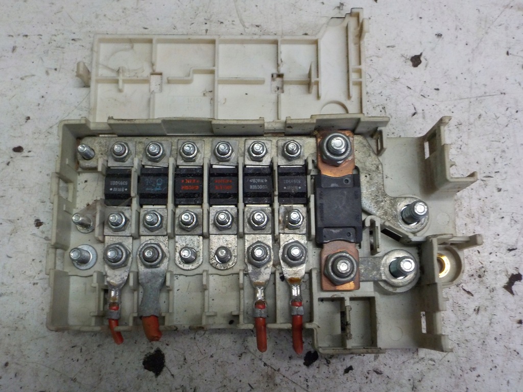 фото №1, Bmw e39 коробка предохранителей