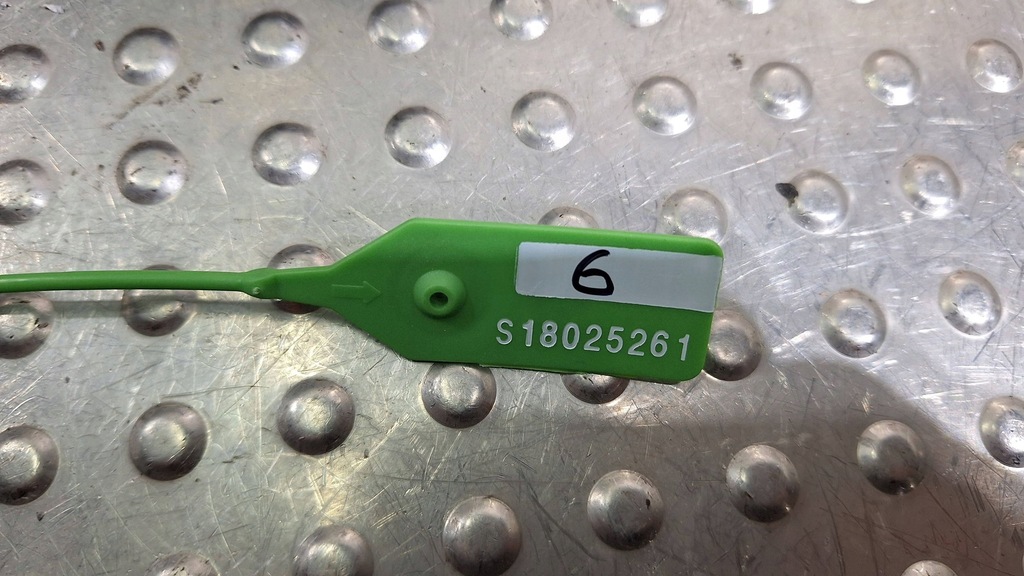 фото №6, Решётка обдув 8n0820901 audi tt i 8n