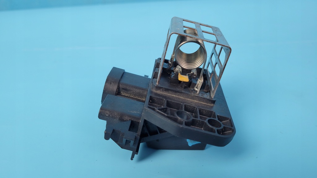 фото №5, Peugeot 308 iii p5 21r резистор резистор вентилятора 9847019780