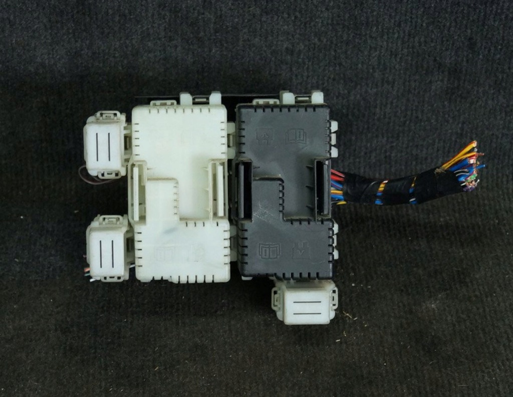 фото №6, Volvo v60 2010 коробка предохранителей / комплект